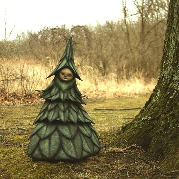 The Dark and Bizarre Art – Creepy Witch Sculptures(Halloween Decoration) image 7