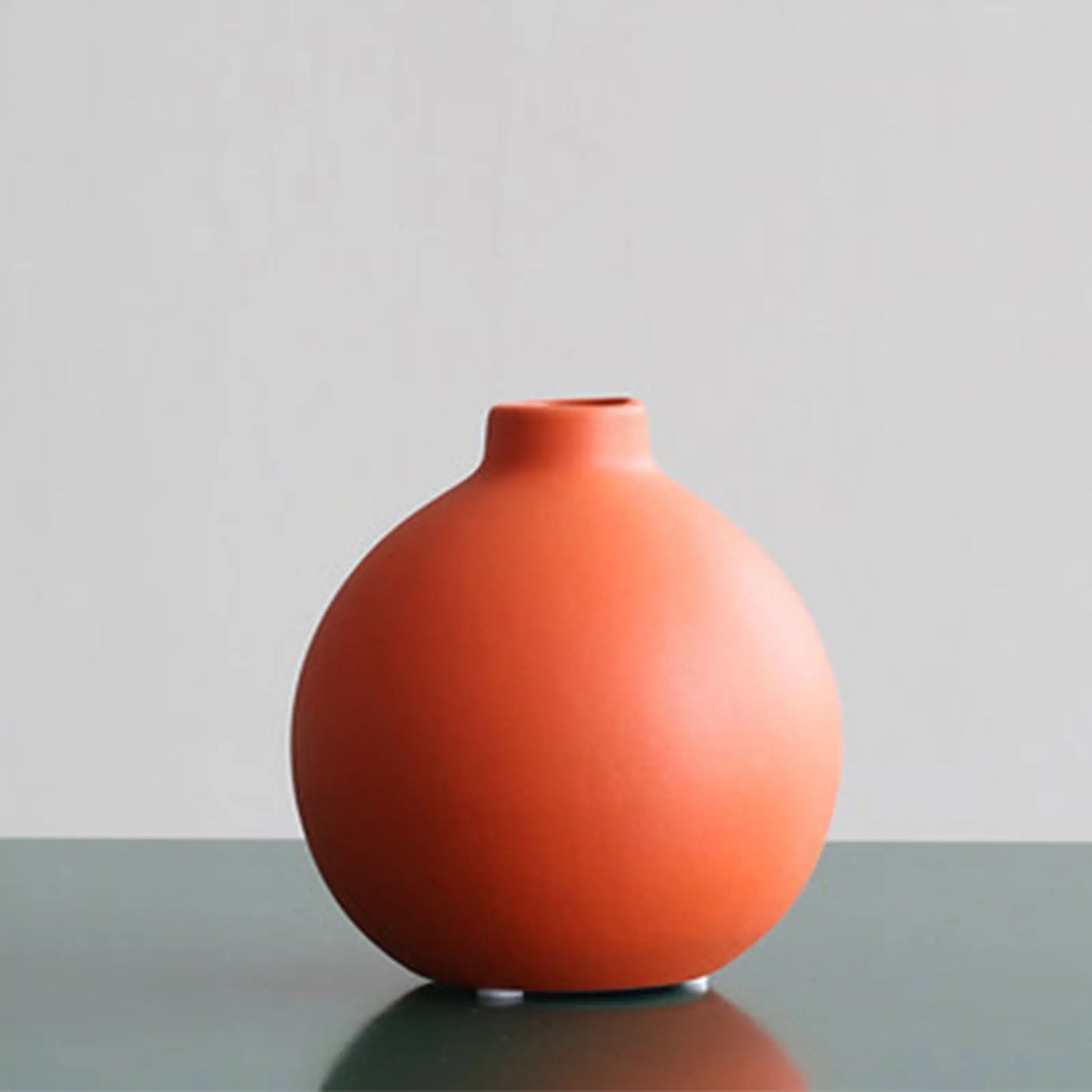 Nordic Ceramic Vase with Minimal Bottleneck Design