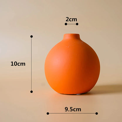 Nordic Ceramic Vase with Minimal Bottleneck Design