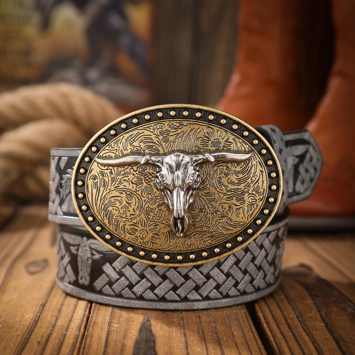 Vintage Western Bull Head Belt Men and Women with Embossed Alloy Buckle