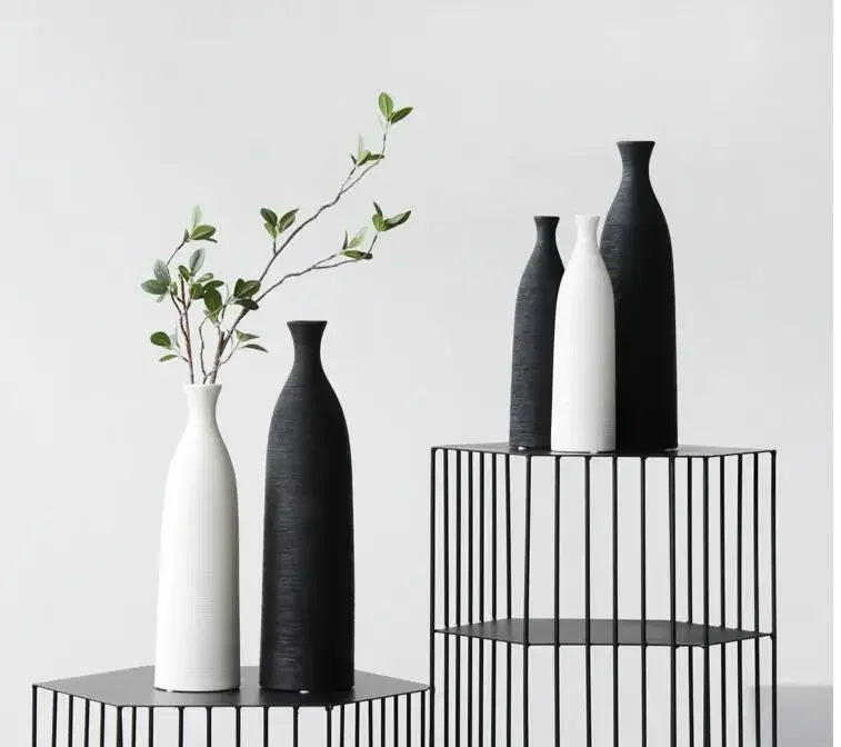 Simple Modern Black White Ceramic Vase Accessories Crafts Home Livingroom Table Figurines Decoration Office Furnishing Ornaments