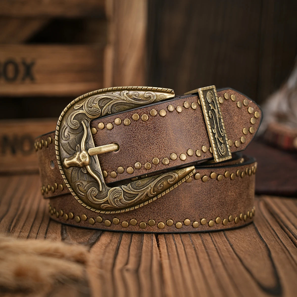 Western Denim PU Leather Belt for Men & Women – Vintage Floral Carved Buckle