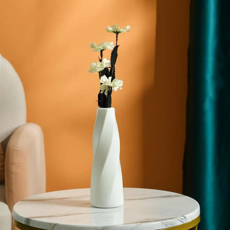 Simple Table Vase for Modern Home Decor