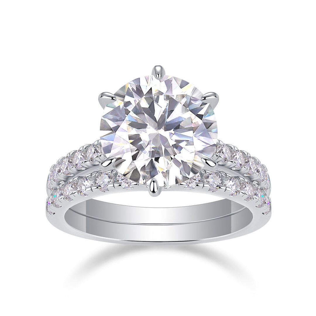 Arrange Large Diamond Rings Luxuriously And Fashionably Set With Moissanite Silver Rings - Image 4