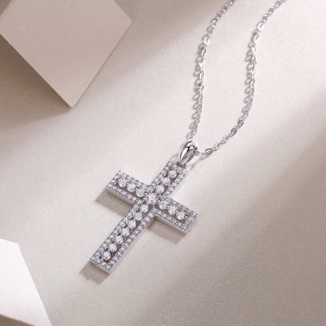 Shelter Luxury Fashion Diamond Pendant Necklace Set With Mosan Diamond Silver Ornaments - Image 3